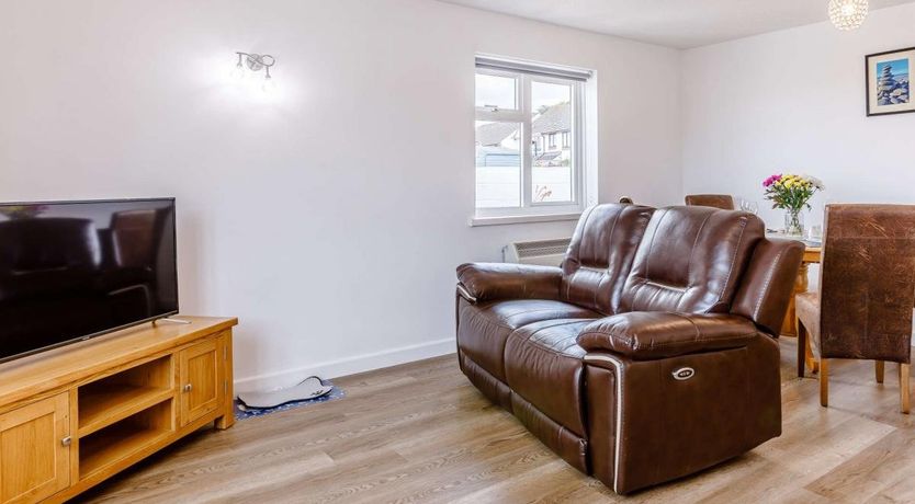 Photo of 2 Bed in Westward Ho