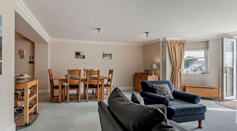 Photo of 2 Bed in Tenby
