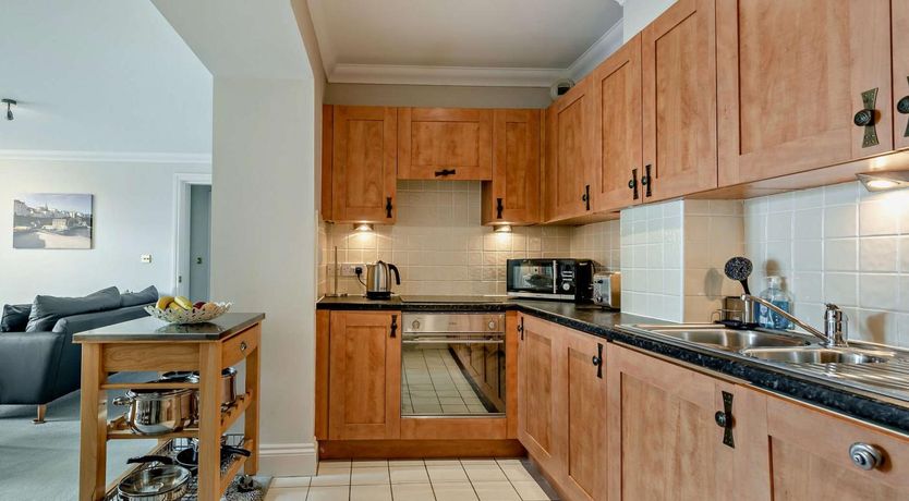 Photo of 2 Bed in Tenby