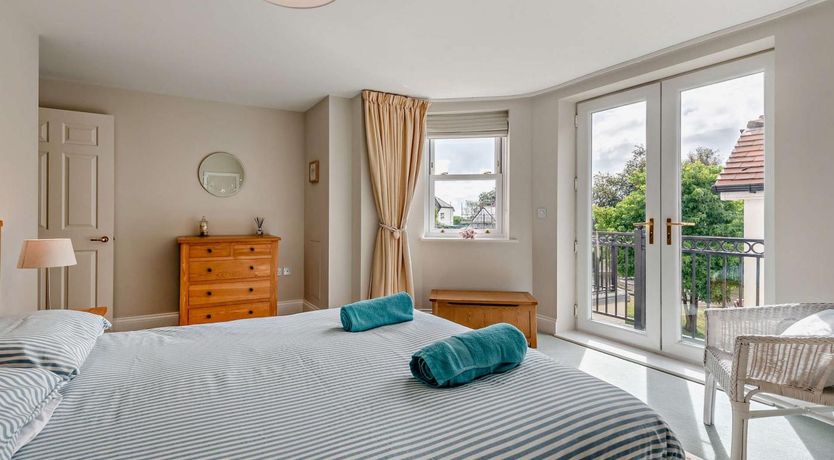 Photo of 2 Bed in Tenby