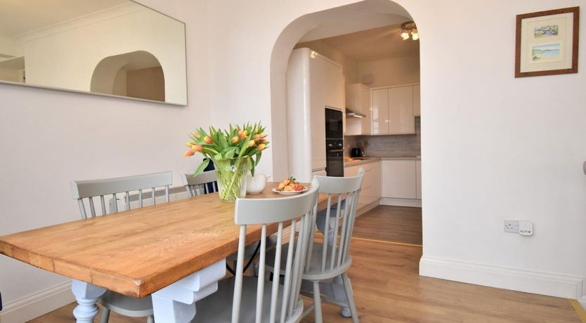 Photo of 2 Bed in Tenby