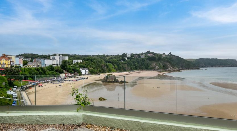 Photo of 2 Bed in Tenby
