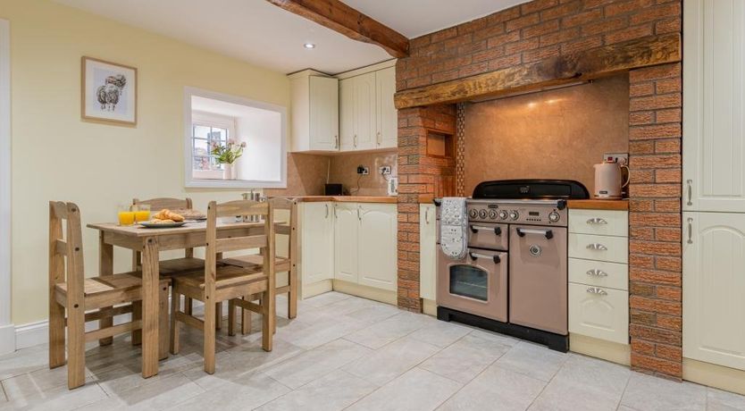 Photo of 4 Bed in Hackthorpe