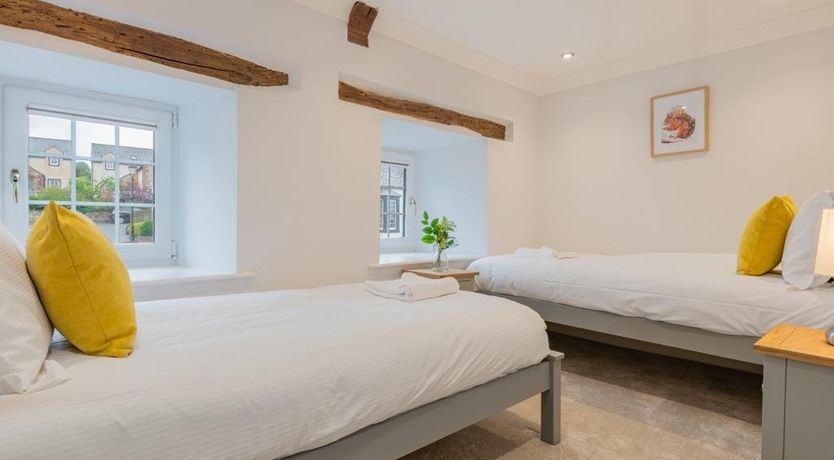 Photo of 4 Bed in Hackthorpe