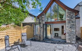 Photo of in Staveley (SZ590)