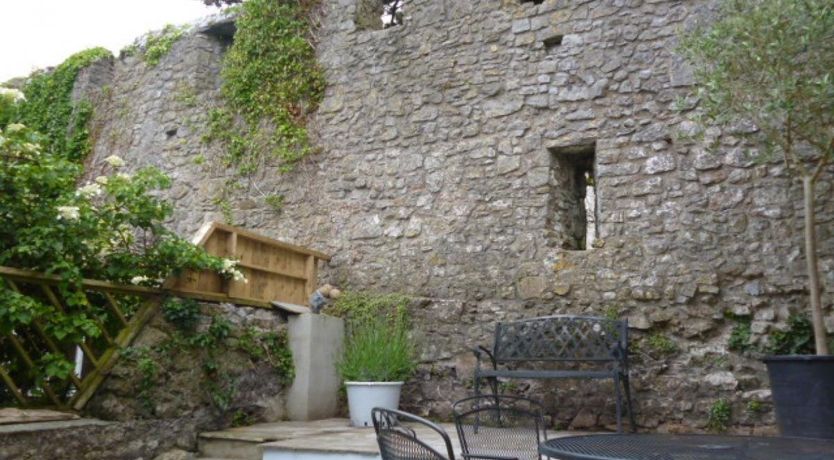 Photo of 5 Bed in Tenby