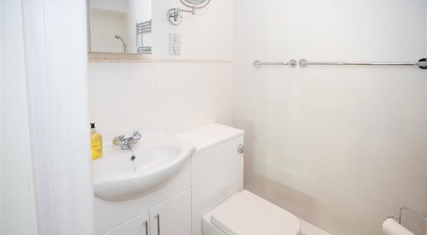 Photo of 5 Bed in Tenby