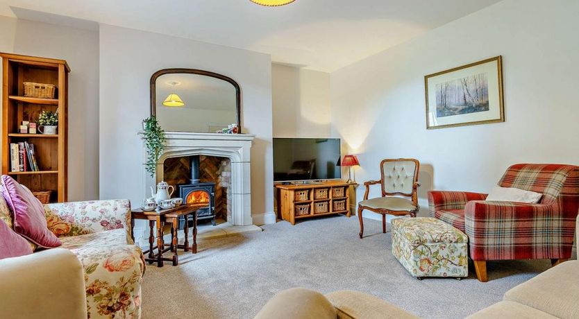 Photo of 4 Bed in West Woodburn