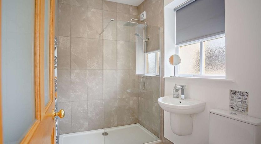 Photo of 3 Bed in Ramshaw