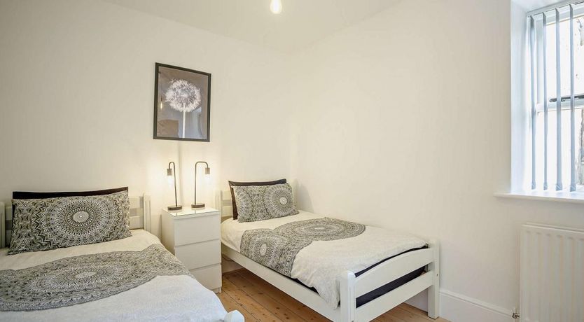 Photo of 3 Bed in Ramshaw