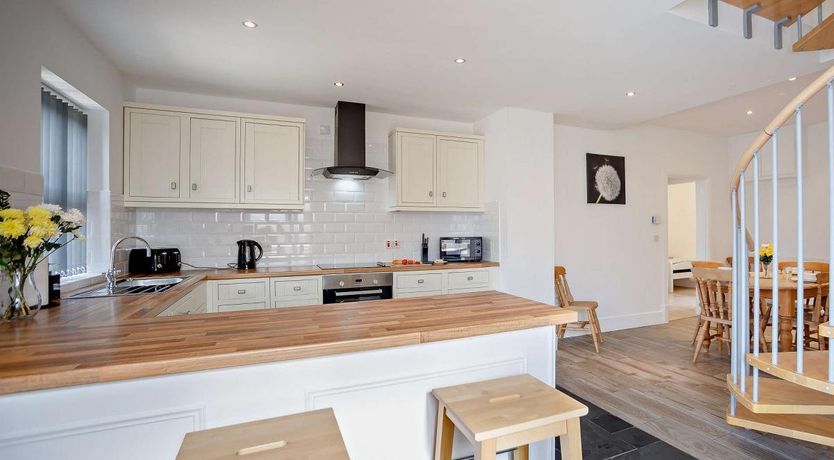 Photo of 3 Bed in Ramshaw