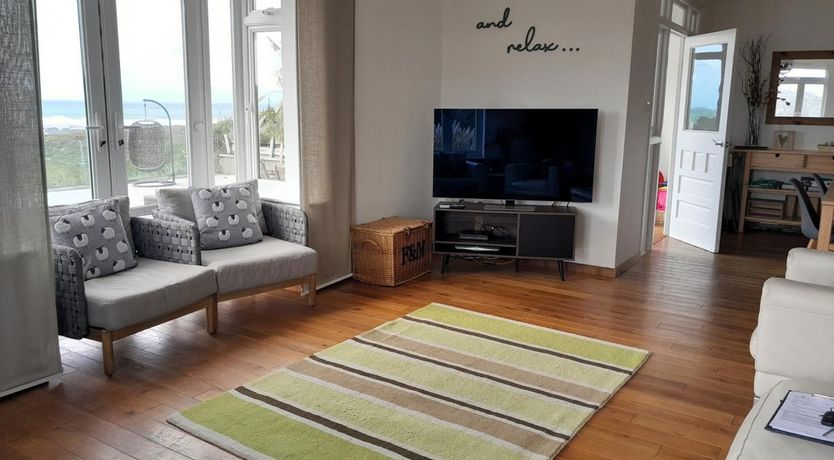 Photo of 5 Bed in Perranporth