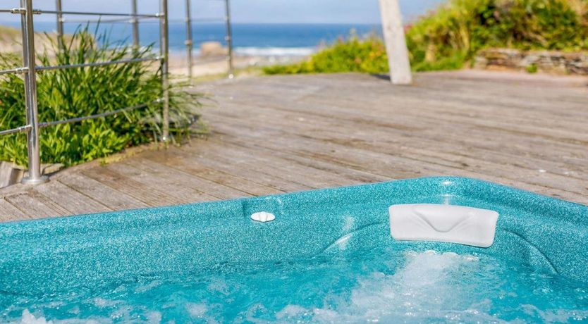 Photo of 5 Bed in Perranporth