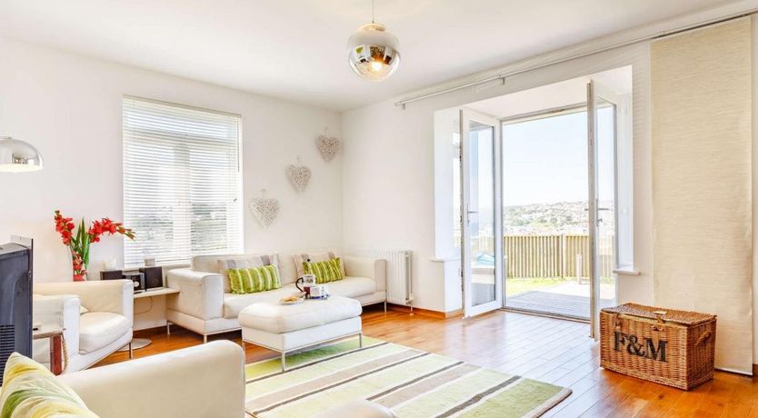 Photo of 5 Bed in Perranporth