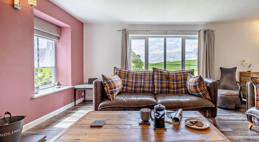 Photo of 5 Bed in Builth Wells