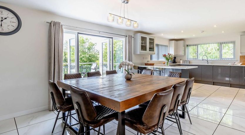 Photo of 5 Bed in Builth Wells