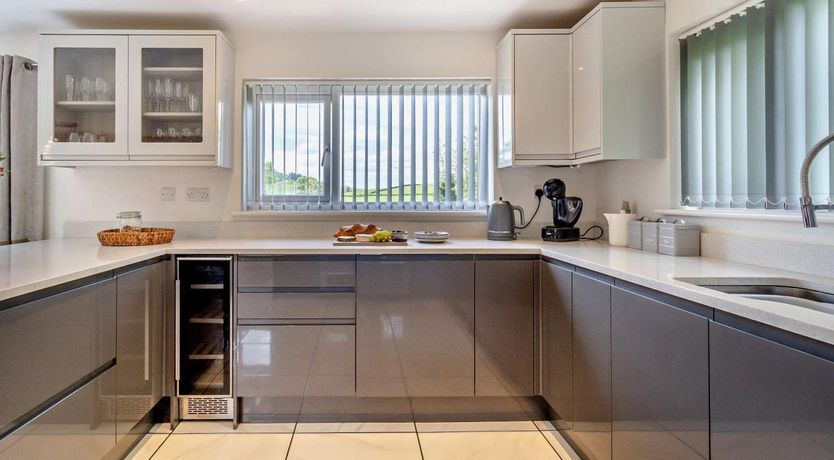 Photo of 5 Bed in Builth Wells