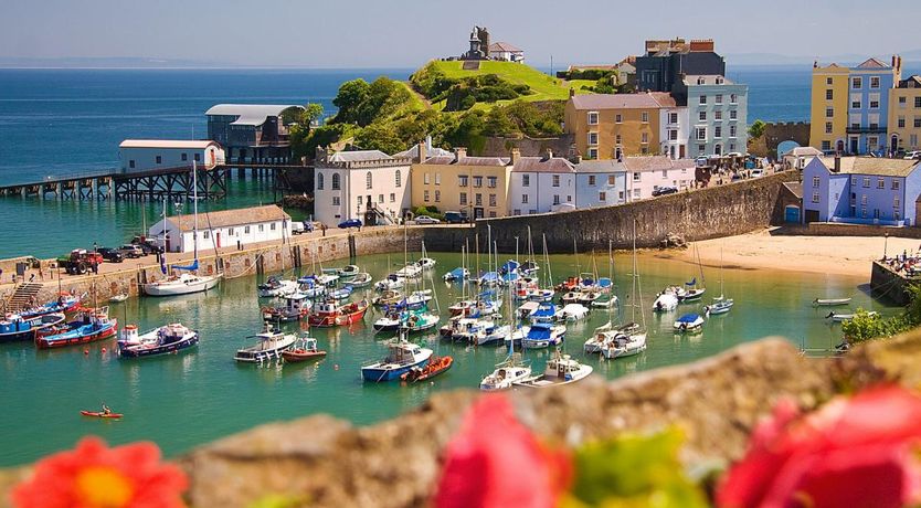 Photo of 2 Bed in Tenby