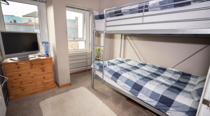 Photo of 2 Bed in Tenby