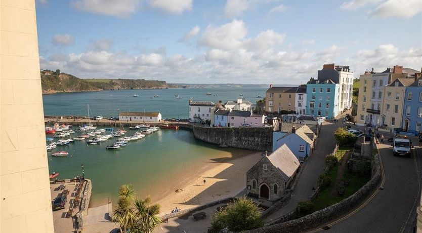 Photo of 2 Bed in Tenby