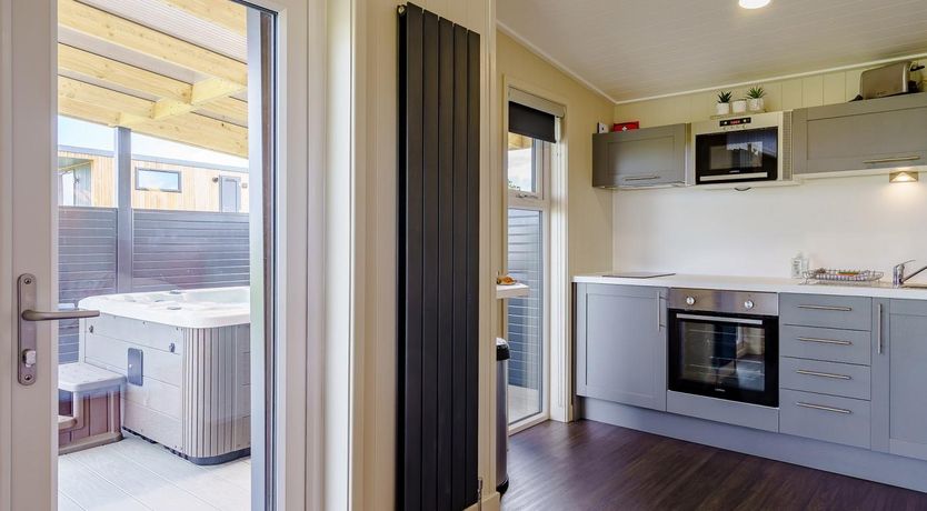 Photo of 1 Bed in Girvan