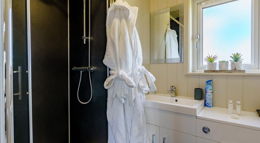 Photo of 1 Bed in Girvan