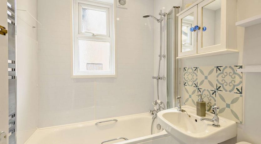 Photo of 4 Bed in Swanage