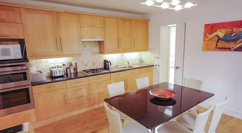 Photo of 3 Bed in Aberdovey