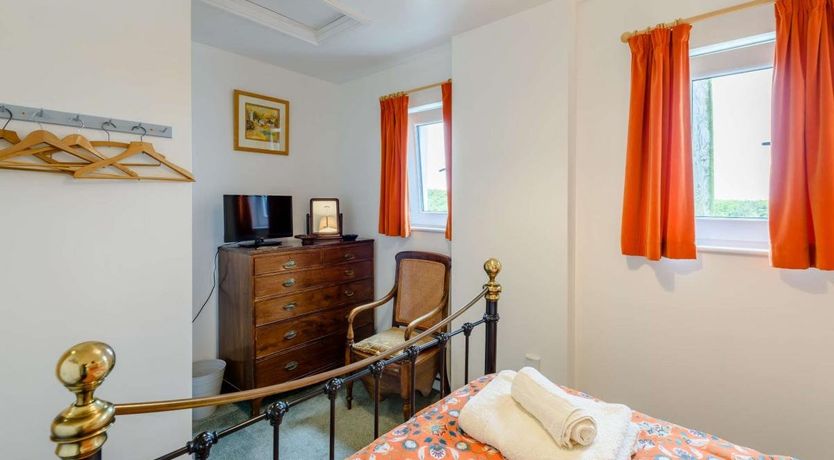 Photo of 2 Bed in Ashwater