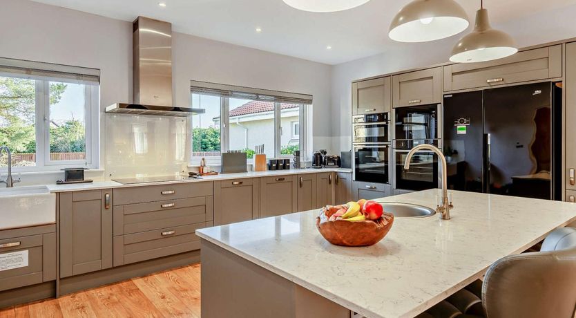 Photo of 5 Bed in Cupar