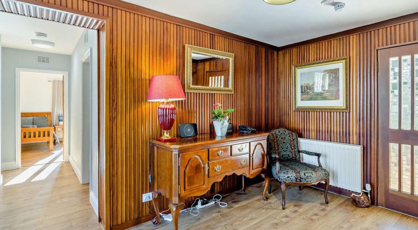 Photo of 5 Bed in Cupar