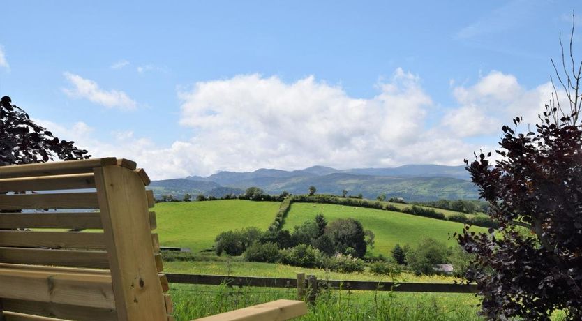 Photo of 2 Bed in Llanddoged