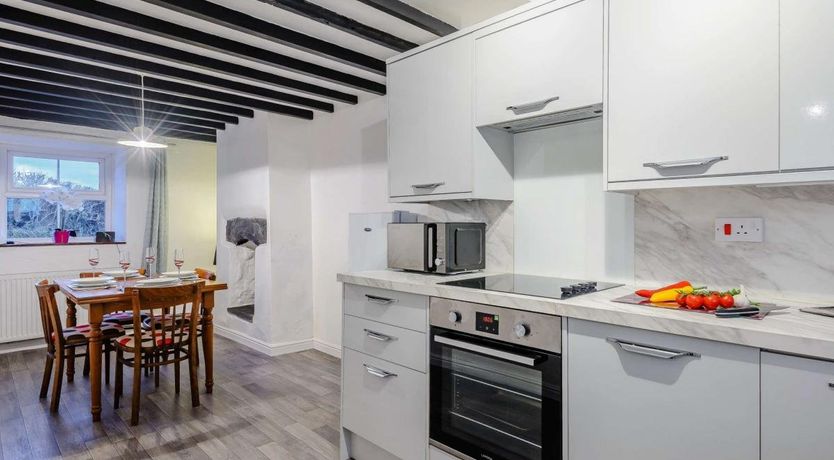 Photo of 2 Bed in Llanddoged