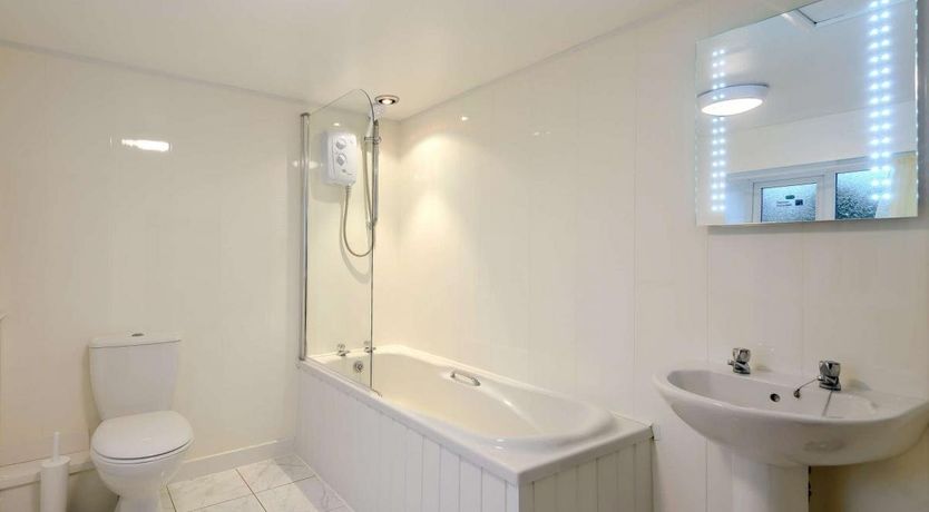 Photo of 2 Bed in Llanddoged