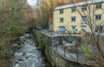 House in South Wales Holiday Cottage