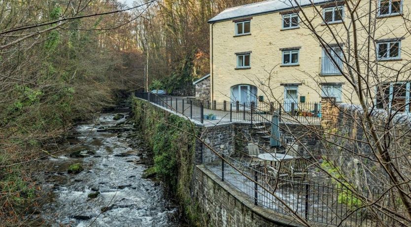 Photo of House in South Wales