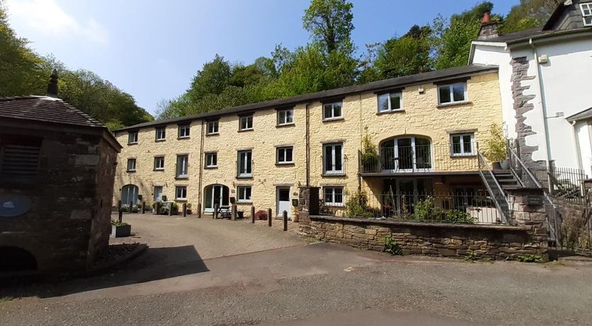 Photo of 2 Bed in Gilwern