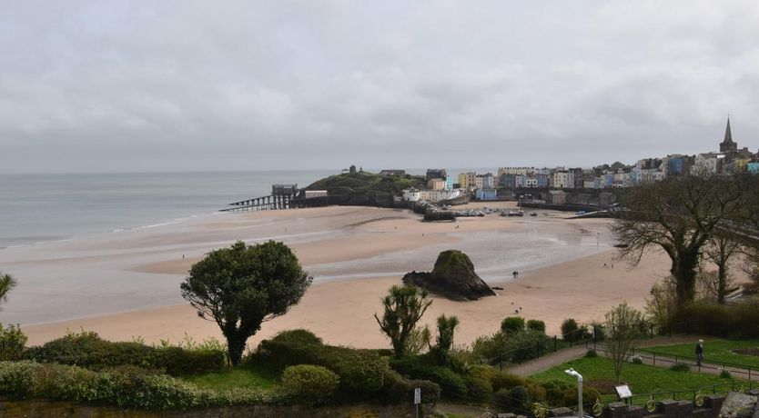 Photo of 1 Bed in Tenby