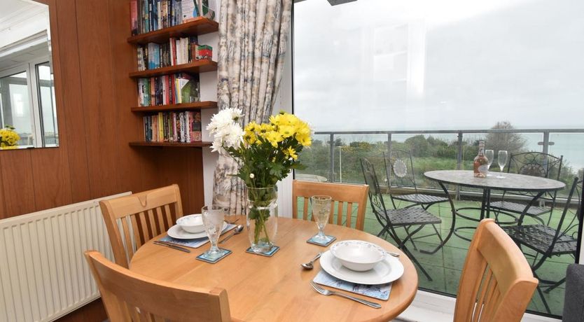 Photo of 1 Bed in Tenby