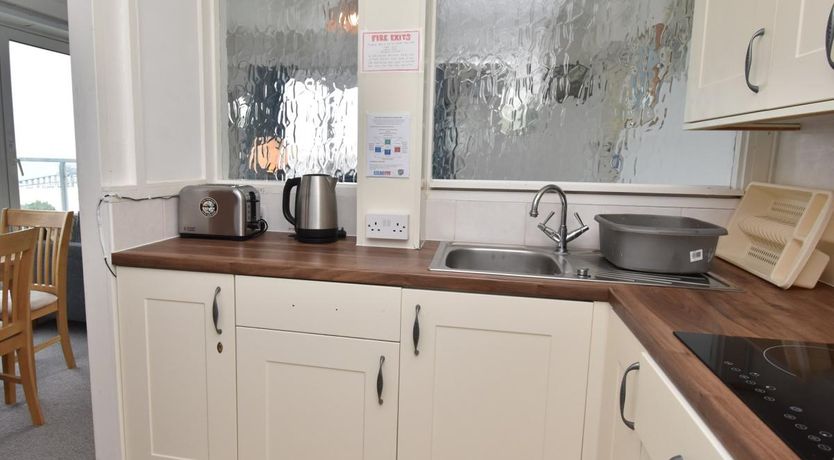 Photo of 1 Bed in Tenby