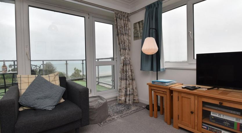 Photo of 1 Bed in Tenby