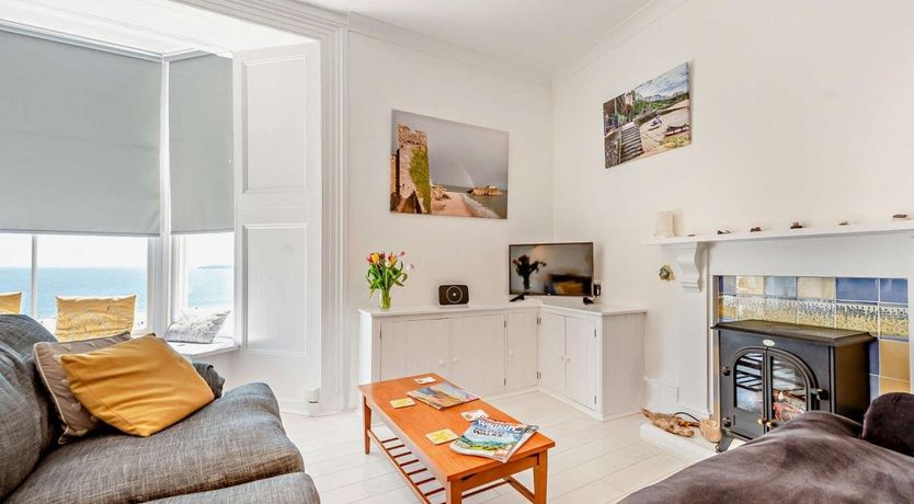 Photo of 2 Bed in Tenby