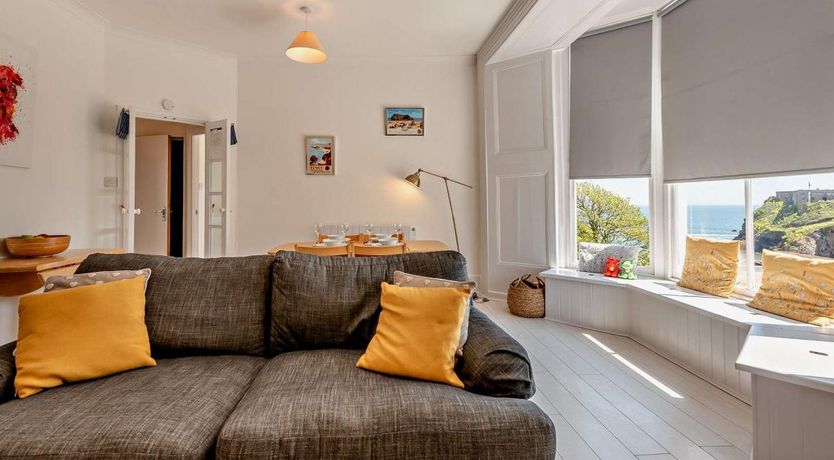 Photo of 2 Bed in Tenby