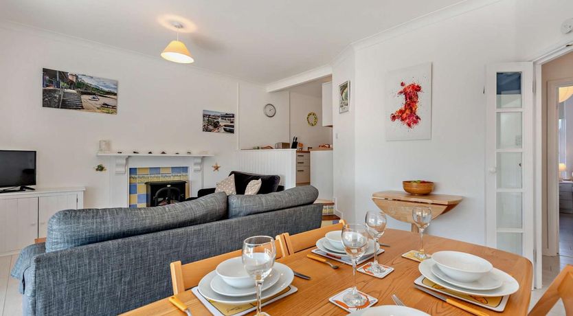 Photo of 2 Bed in Tenby