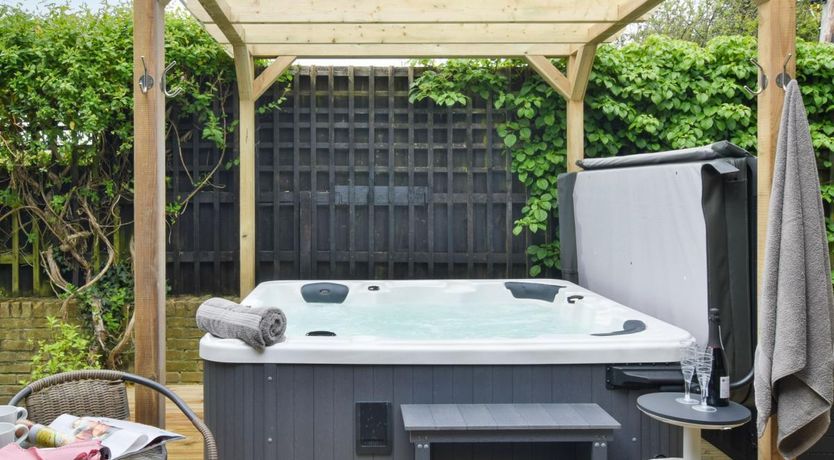 Photo of 4 Bed in Kingsnorth