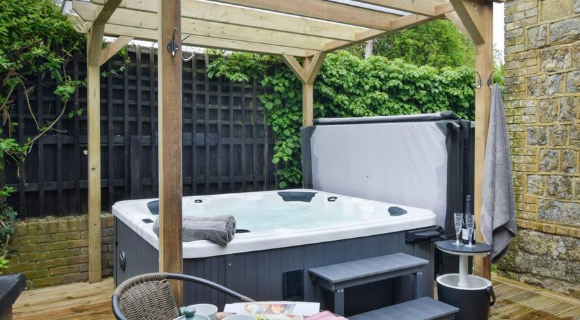 Photo of 4 Bed in Kingsnorth