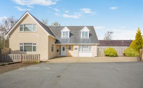 Photo of 4 Bed in Caernarfon