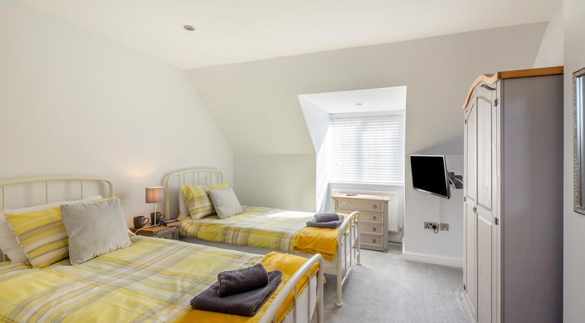 Photo of 4 Bed in Caernarfon