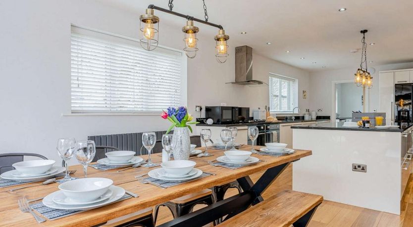 Photo of 4 Bed in Penygroes