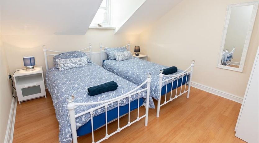 Photo of 3 Bed in Tenby